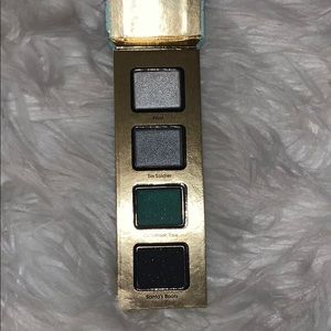BNWT TOO FACED SUPER PIGMENTED EYESHADOW PALLET